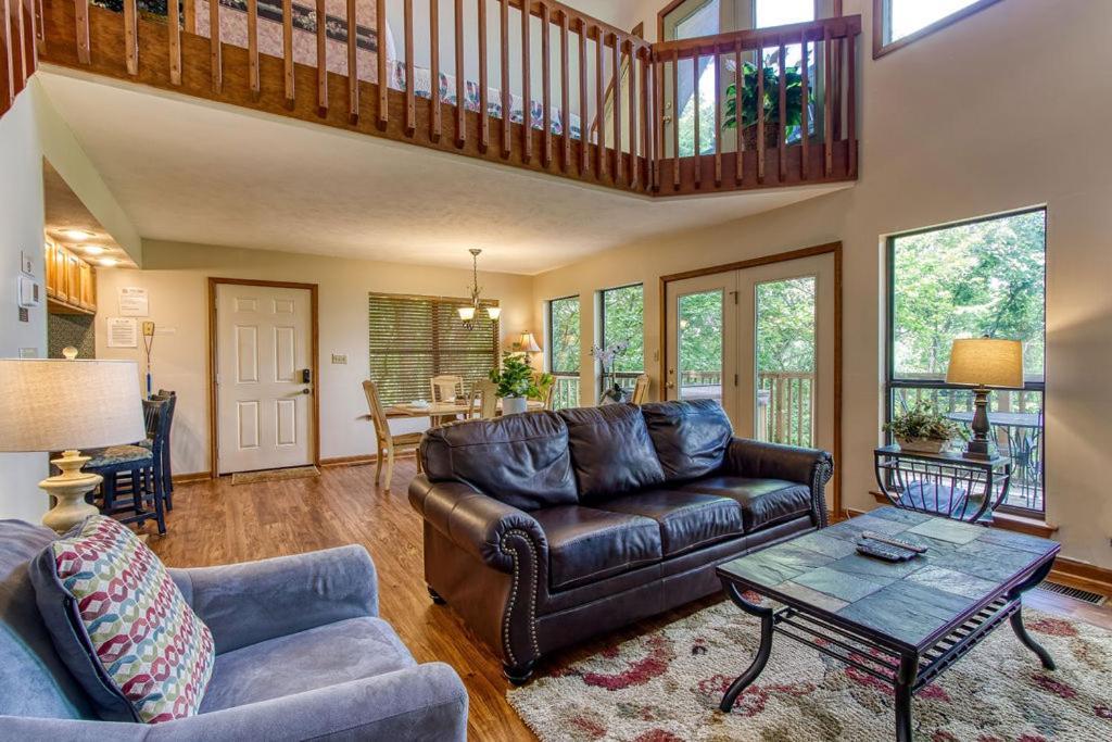 Serenity Heights, Amazing Views, Hot Tub Pool Access, 1089 Free Tickets Each Paid Day, Dollywood Гатлинбург Экстерьер фото