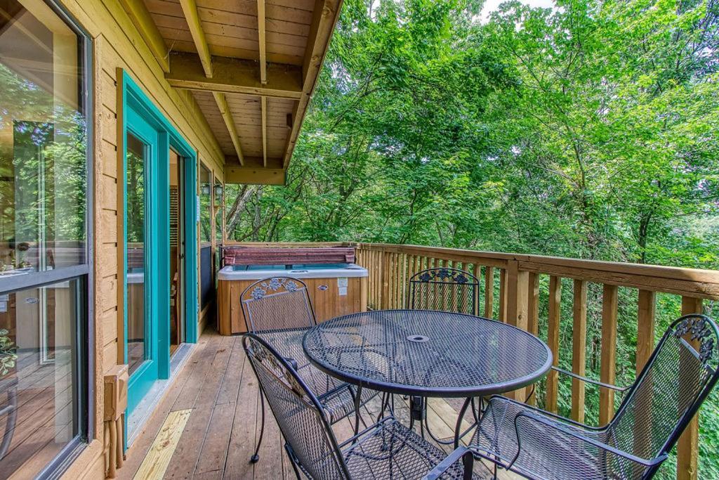 Serenity Heights, Amazing Views, Hot Tub Pool Access, 1089 Free Tickets Each Paid Day, Dollywood Гатлинбург Экстерьер фото